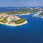 3 Bedroom In Pula