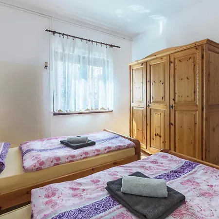 Awesome Apartment In Pula *