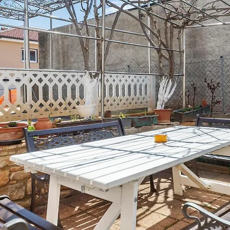 شقة 3 Bedroom In *