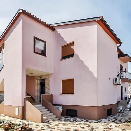 3 Bedroom In Apartman