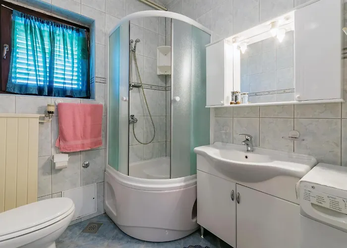 דירה 3 Bedroom In