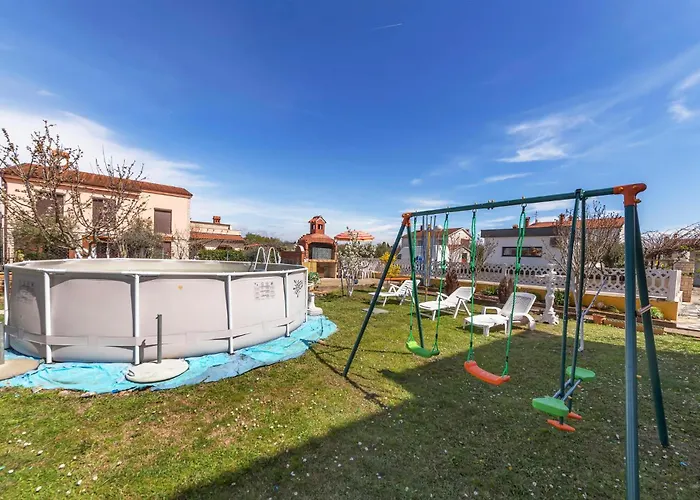 דירה 3 Bedroom In