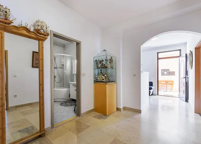 3 Bedroom In Apartment