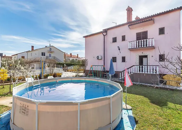 3 Bedroom In * Pula