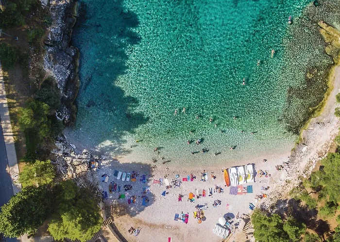 Apartment 3 Bedroom In Pula